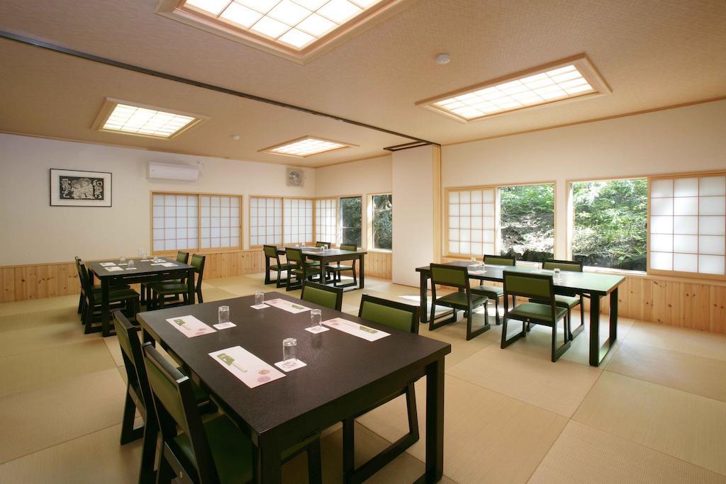 Ichikawa Bekkan Seikanso Shibukawa Buitenkant foto